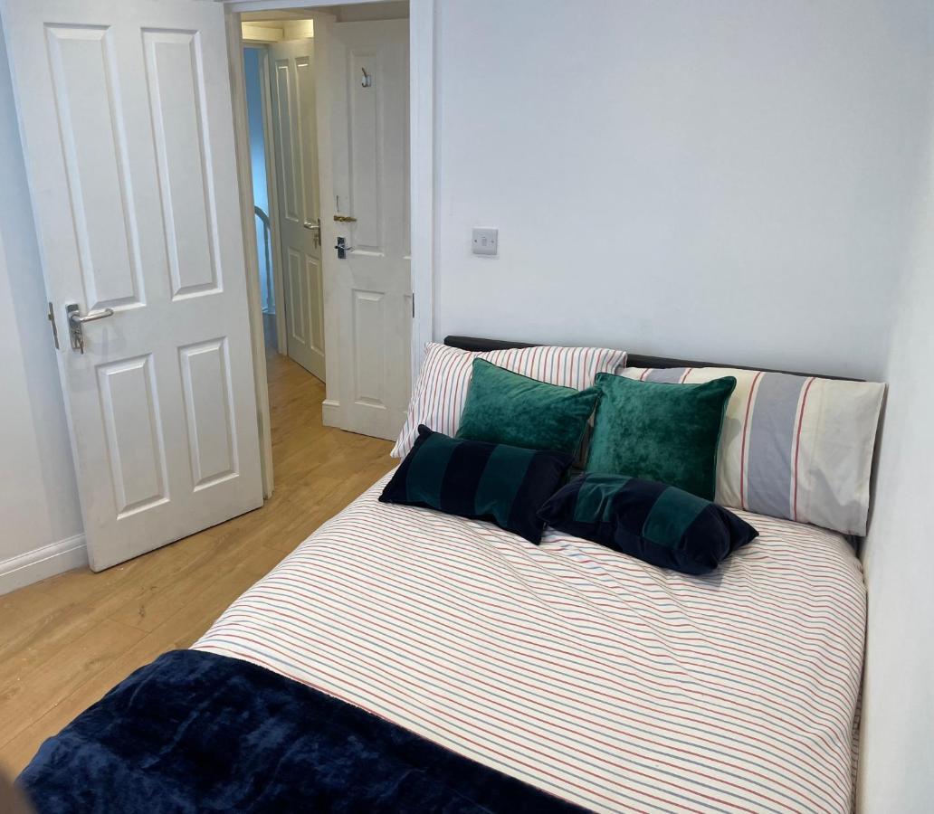 Self-Contained Flat On The 2Nd Floor You Will Share With One Other Guest, In A Family House 2 Minutes Walk From Tufnell Park Station 2Nd Floor With Stairs Londres Exterior foto